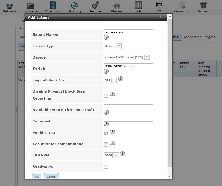 Adding a new iSCSI extent in the web interface of FreeNAS.