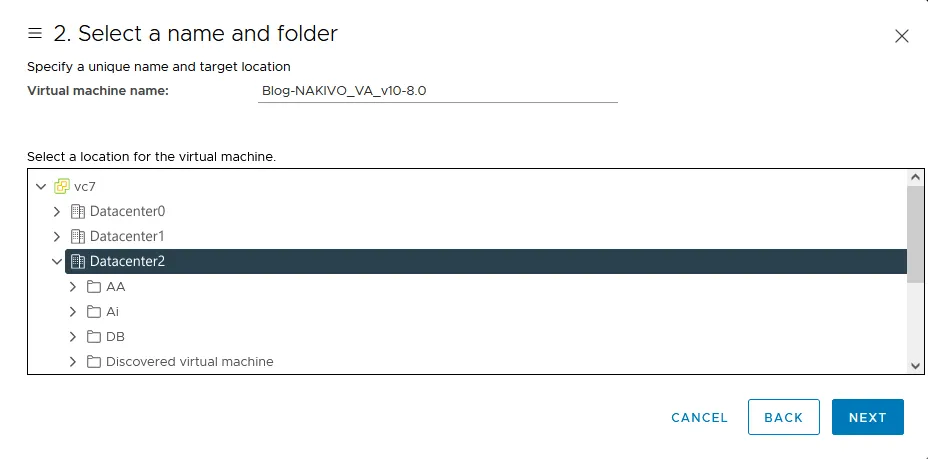 Setting a VM name and selecting a folder in the vSphere environment