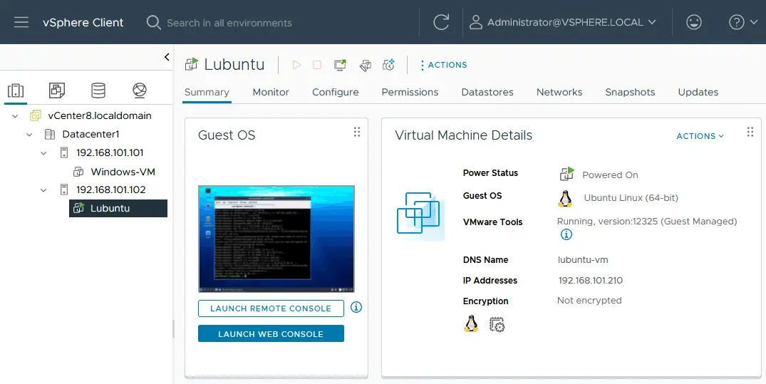 Se ha migrado correctamente una máquina virtual de un host ESXi a otro.