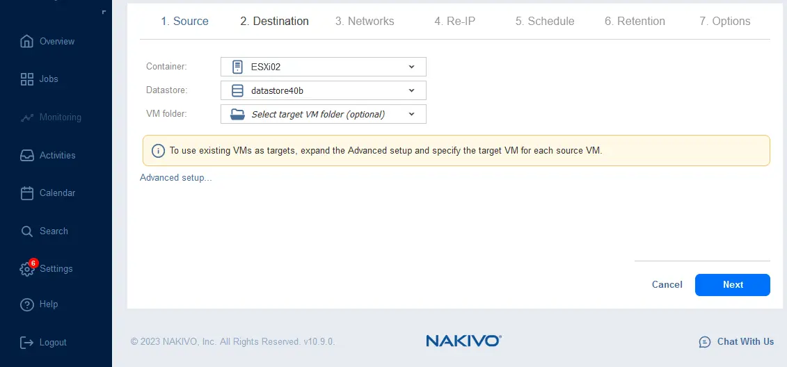 Selecting the destination ESXi host and datastore for the VM replica